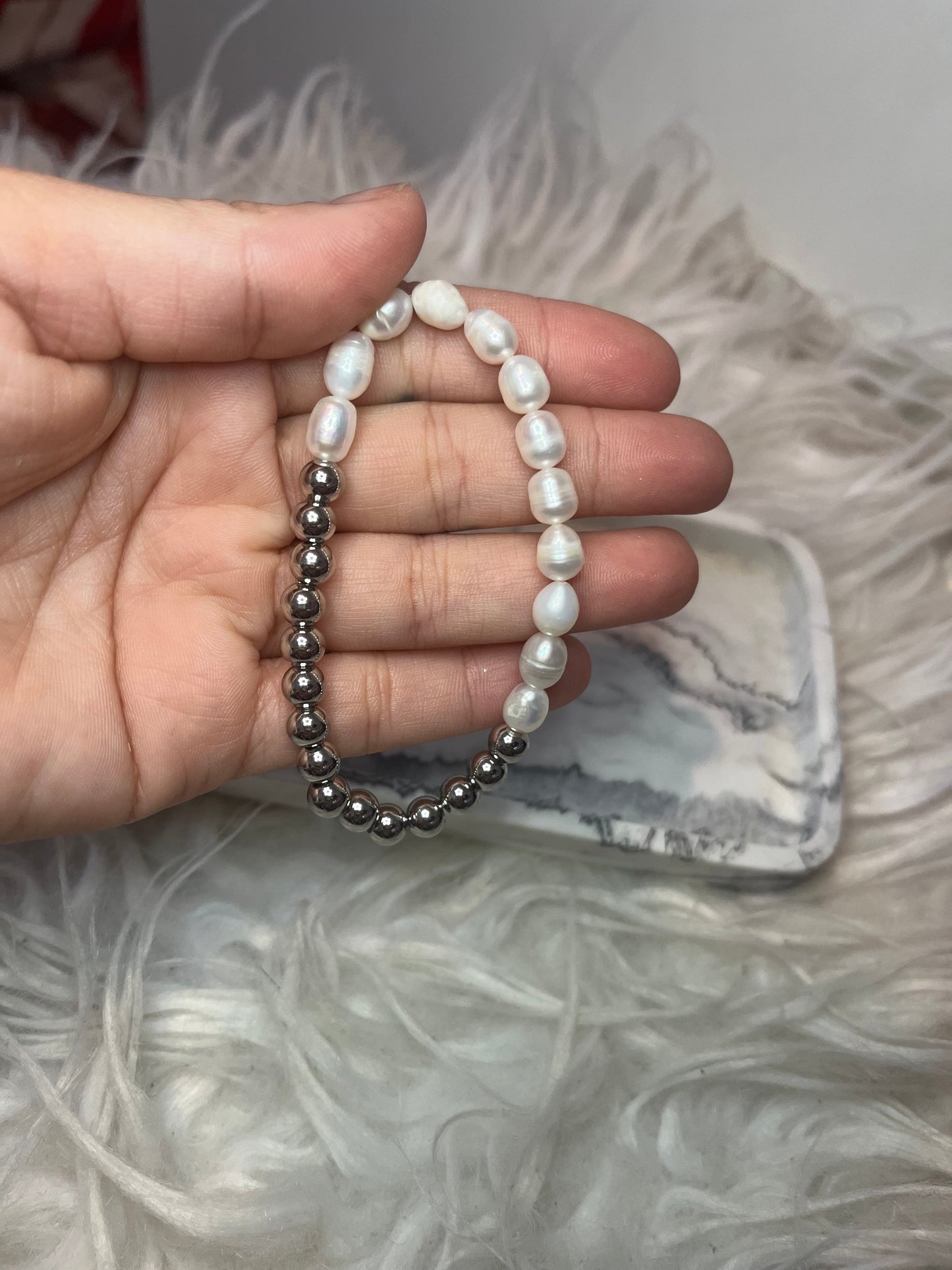 Silver pearl bracelet