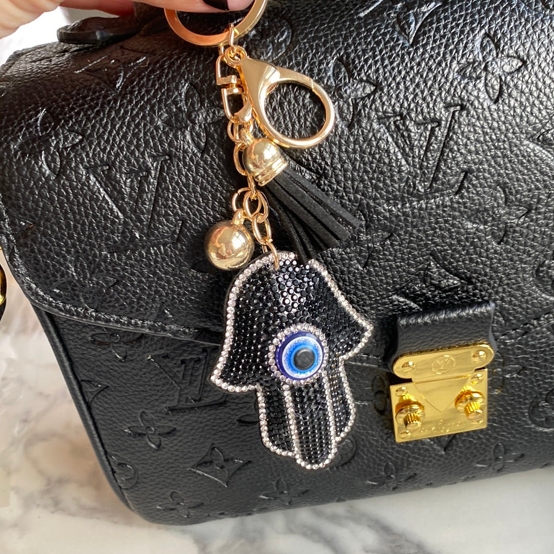 Hamsa Keychain/Llavero Black and Blue.