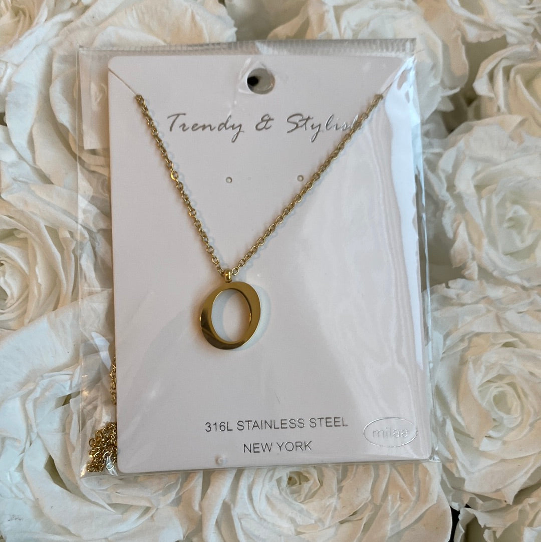 Letter o on sale necklace