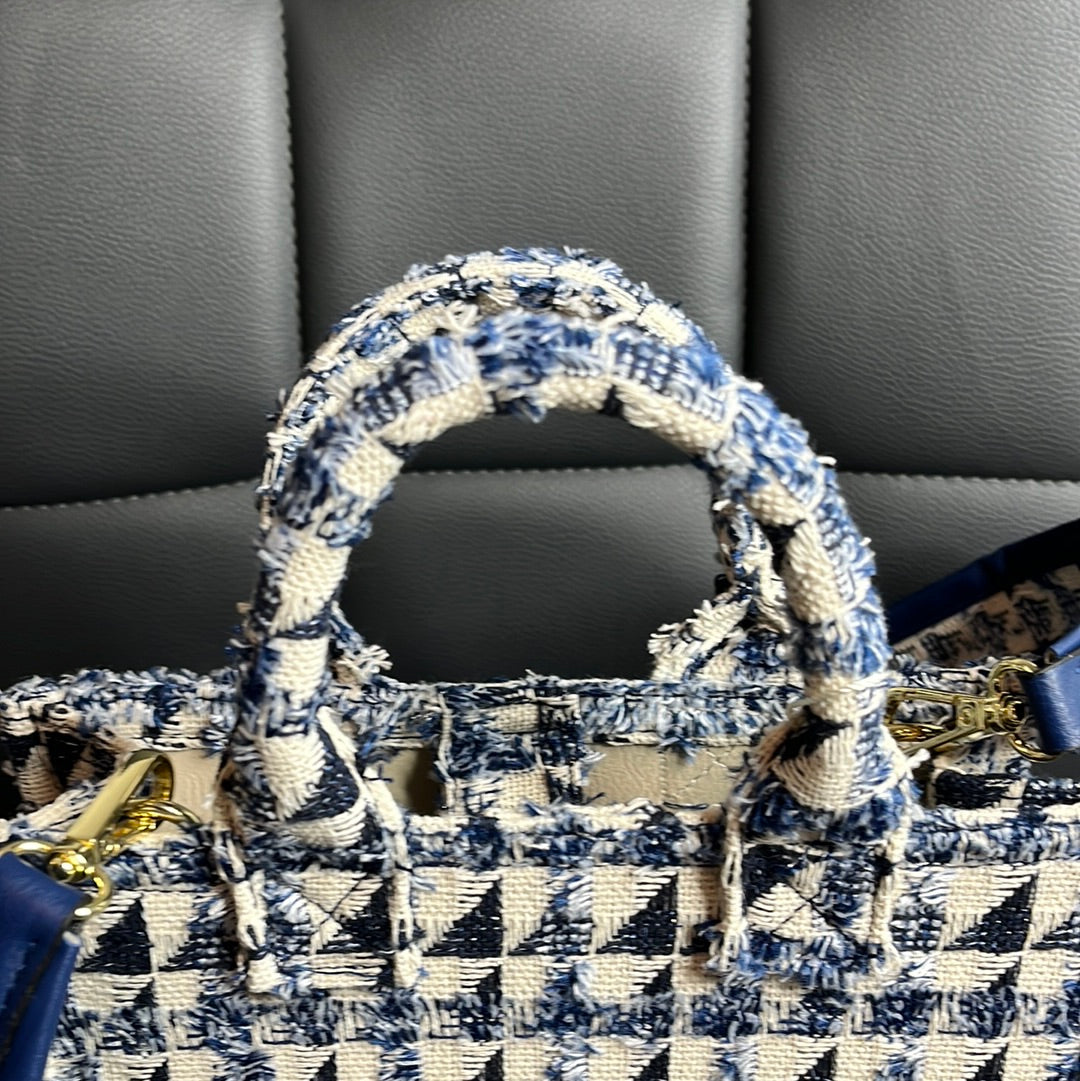Blue Beige tote bag with pouch