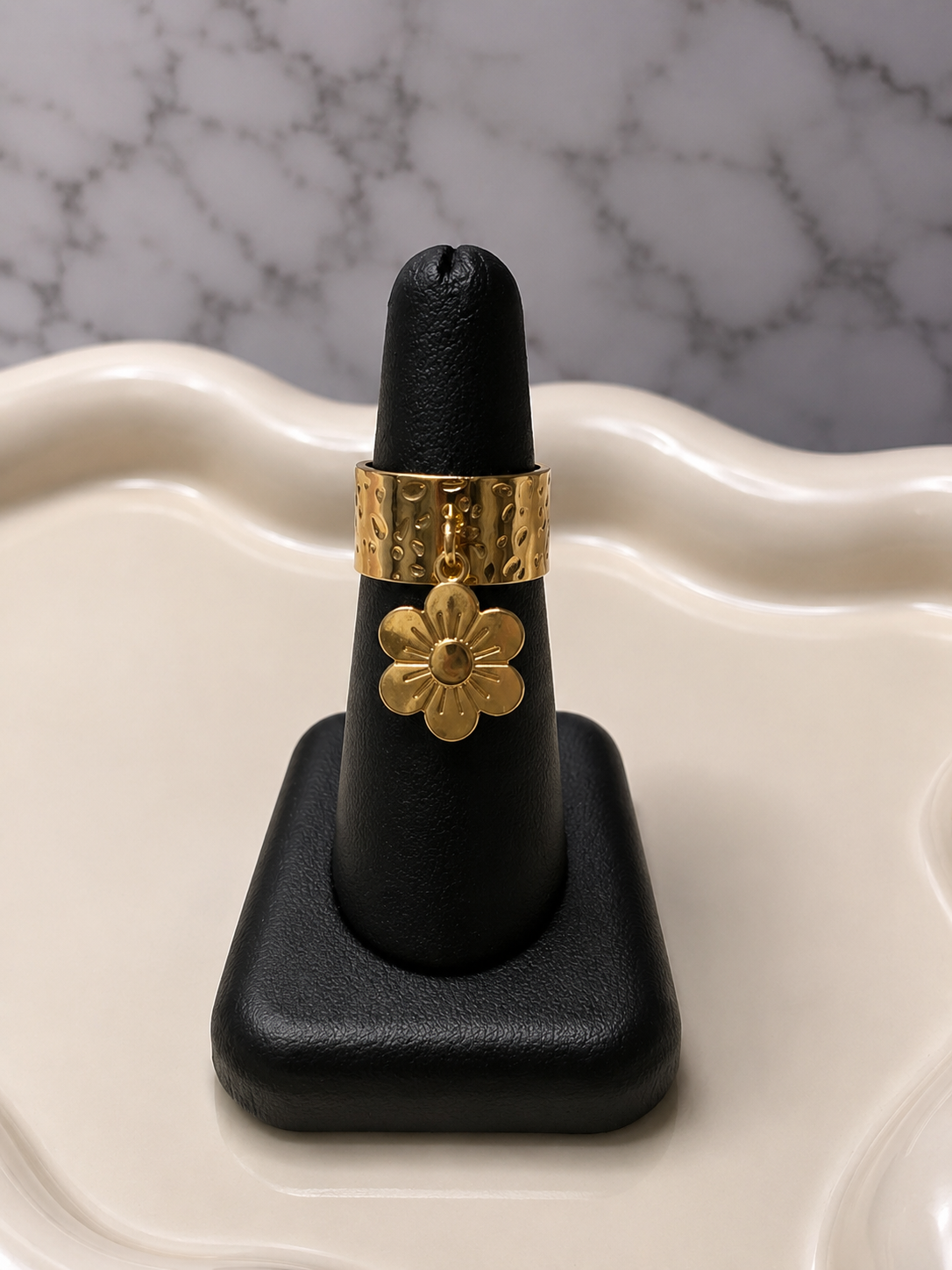 Daisy Ring