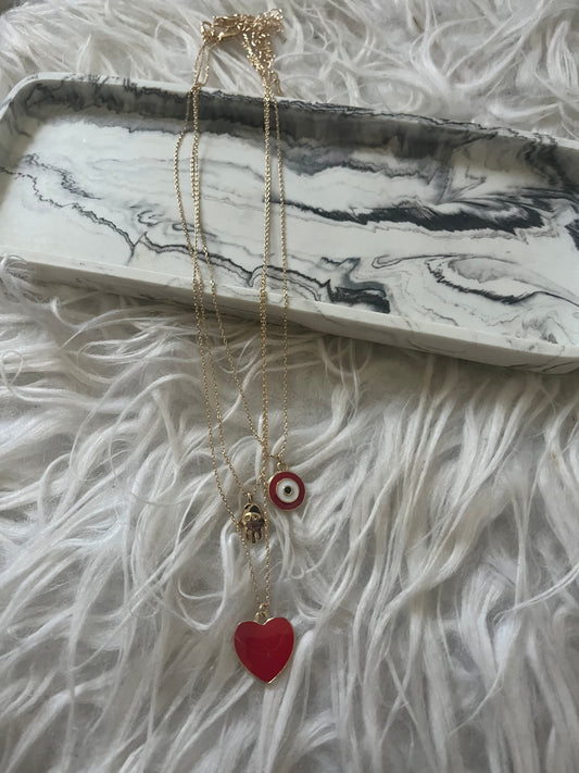 3 Necklaces in one.