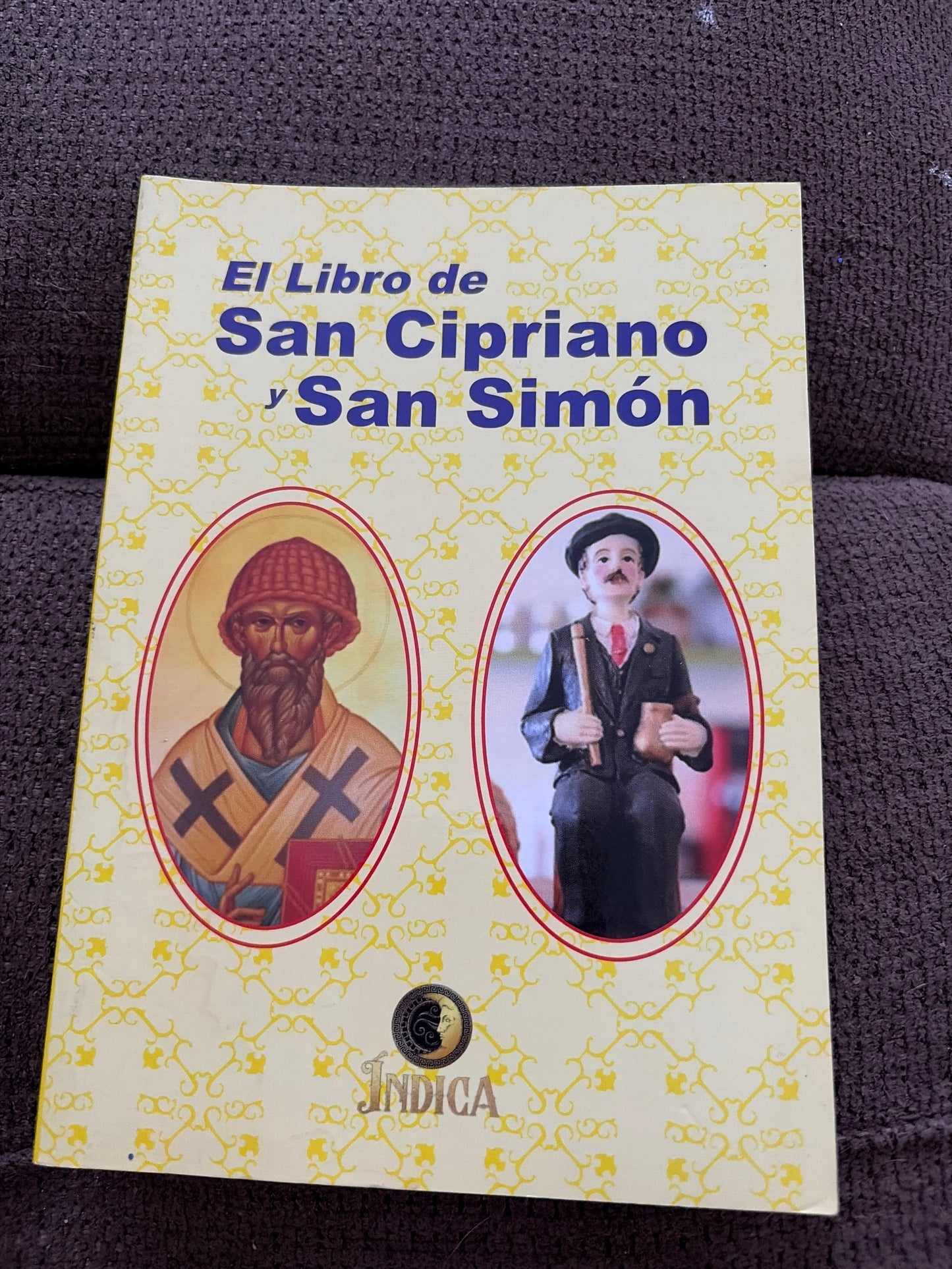 Libro San Cipriano y San Simom