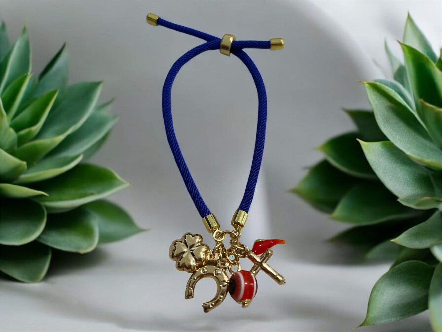 Ashe Bracelet ojo rojo