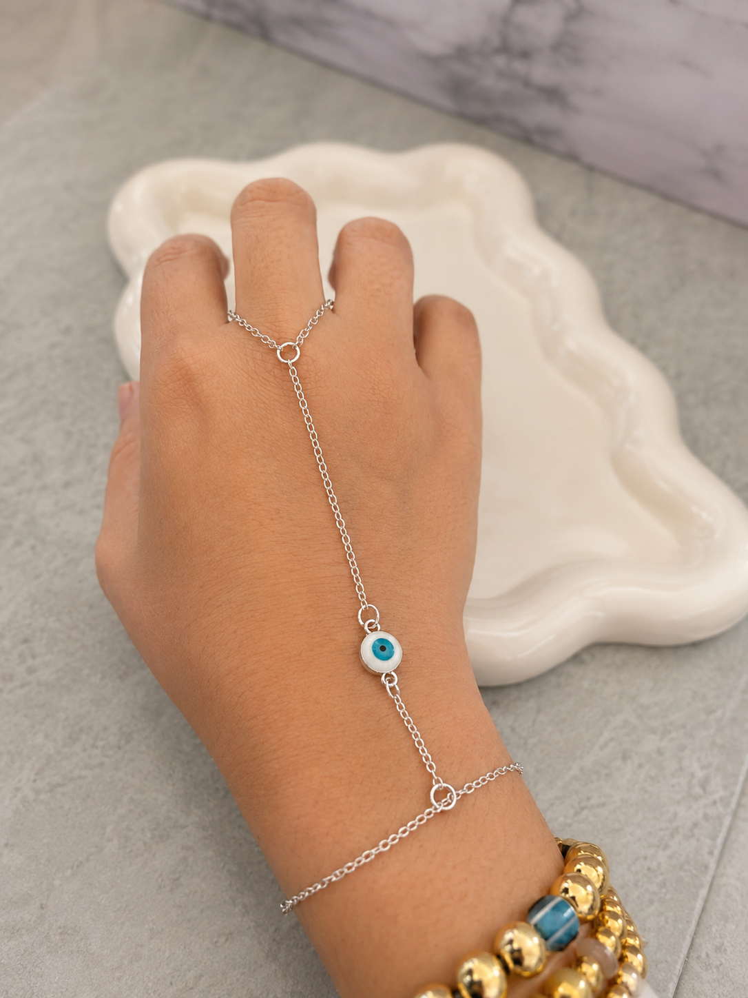 Handchain Plateada ojito
