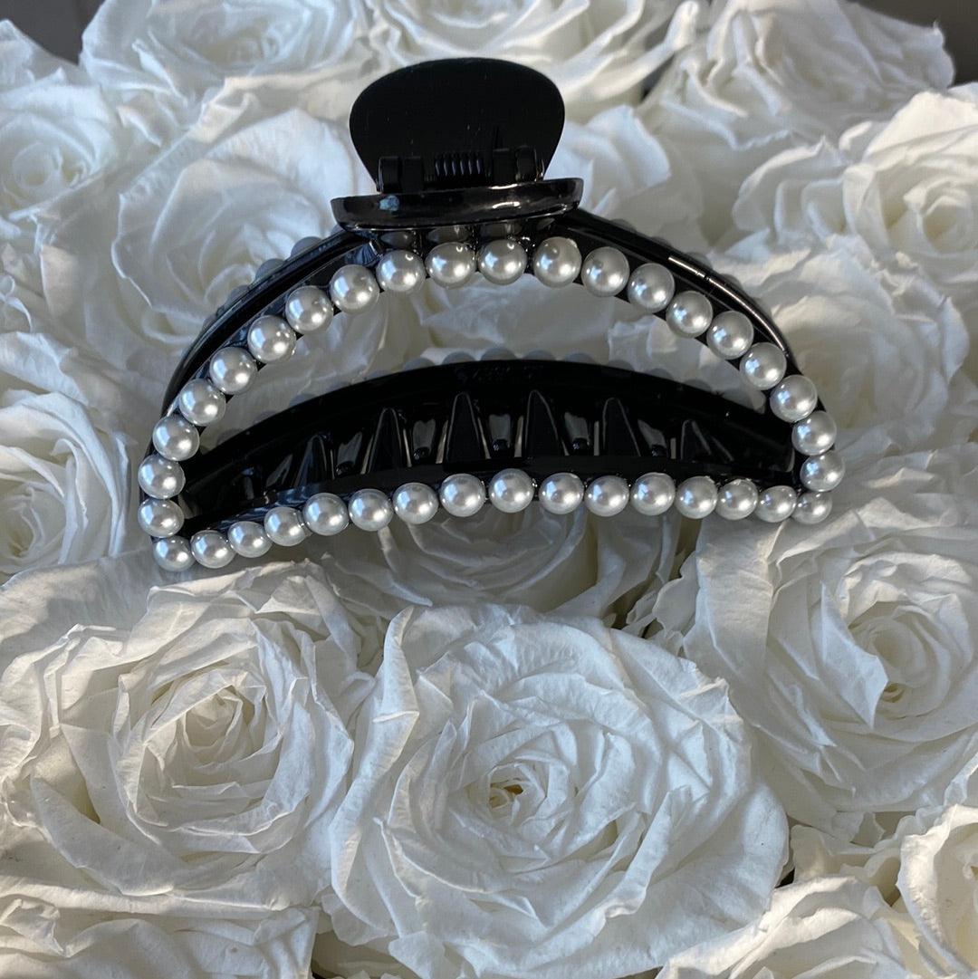 Black Pearled Hair claw - Life with JessicaS