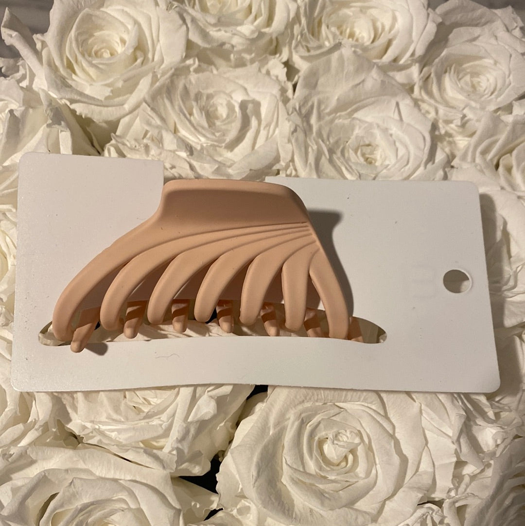 Matte Nude Pink Hair Claw